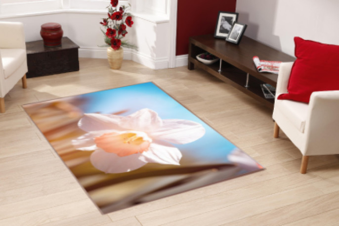 Beyaz Çiçek Dekoratif Halı