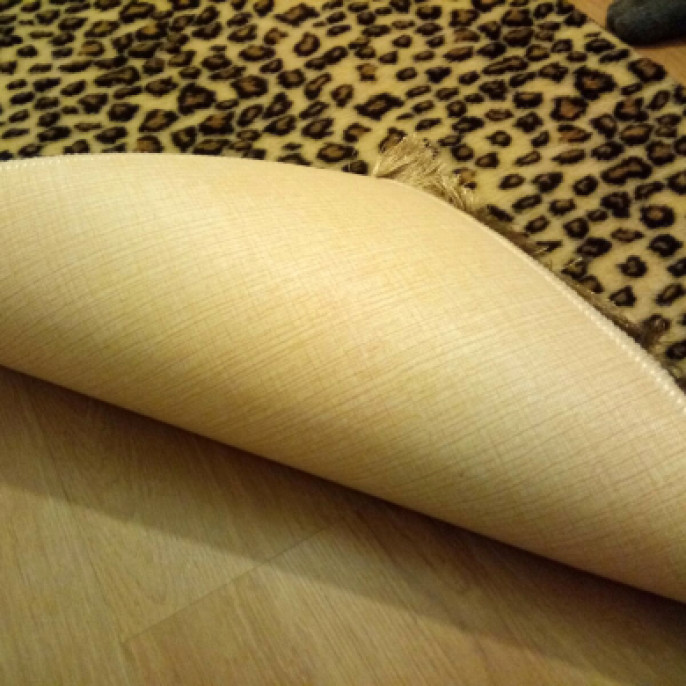 Leopar Desenli Tavşan Tüyü Peluş Dekoratif Post Halı