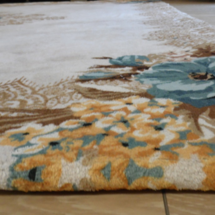 Sarı turkuaz gül desenlik krem lastikli halı örtüsü