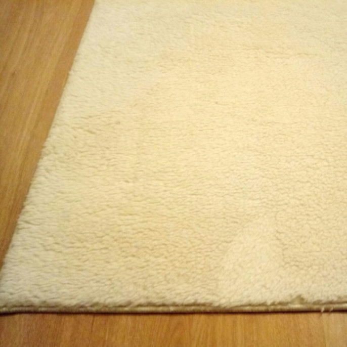 Tavşan Tüyü Peluş Dekoratif Post Halı Krem