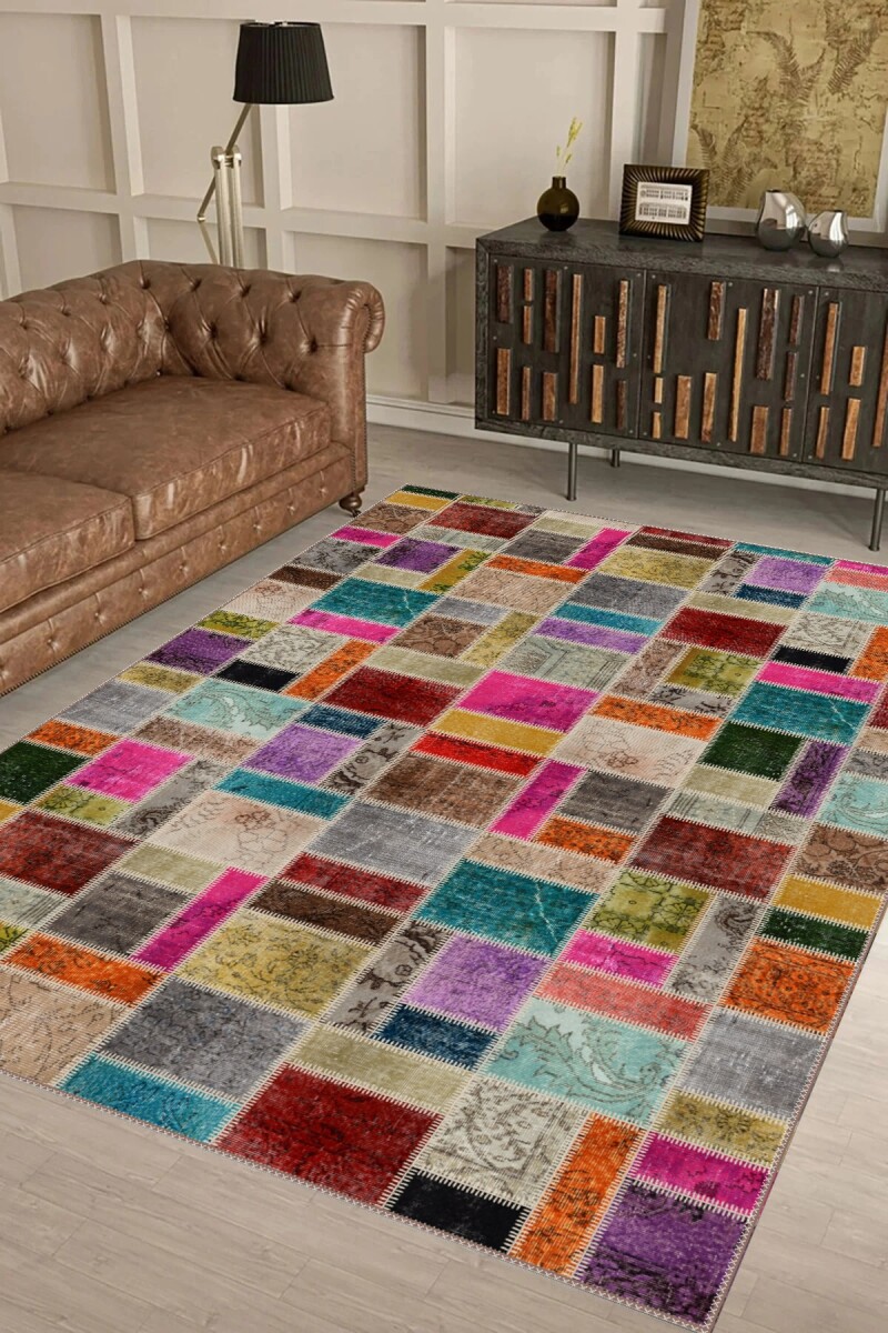 Çok Renkli Küçük Kare Eskitme Pers Motifli Patchwork Halı