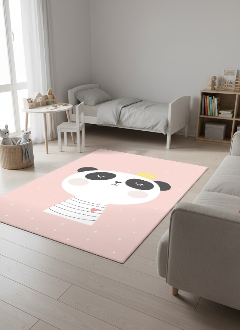 Çocuk Odası Halısı Sevimli Panda Desenli Pembe – Taç Giyen Panda Karakterli Dekoratif Antibakteriyel Oyun Halısı