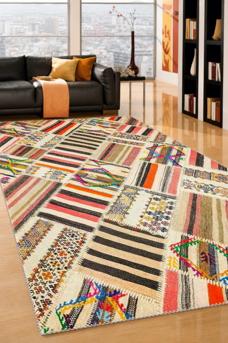 Krem Zemin Diyagonal Kilim Şeritli Elmas Çiçekli Türk Patchwork Salon Halısı