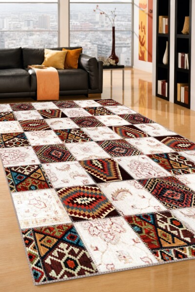 Beyaz Krem Zemin Renkli Anadolu Kilim Patchwork Halı