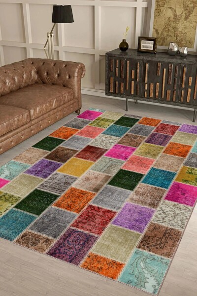 Canlı Renkli Eskitme Pers Motifli Patchwork Halı