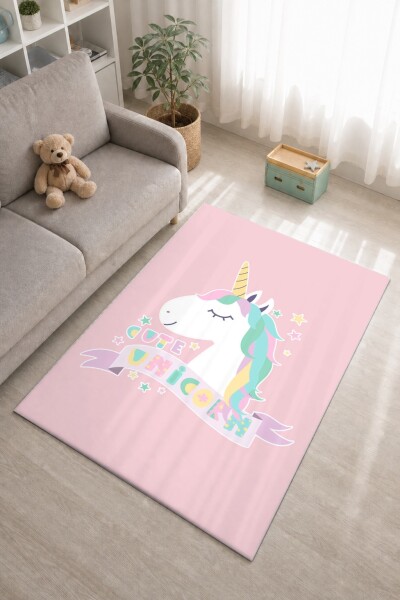 Çocuk Odası Halısı Cute Unicorn Desenli Pembe – Pastel Yeleli Tek Boynuzlu At Kurdele Temalı Antibakteriyel Oyun Halısı